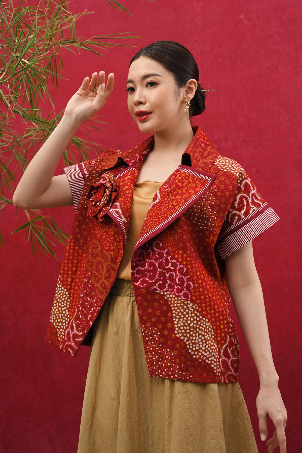 Oleka Short Encim CNY T5231