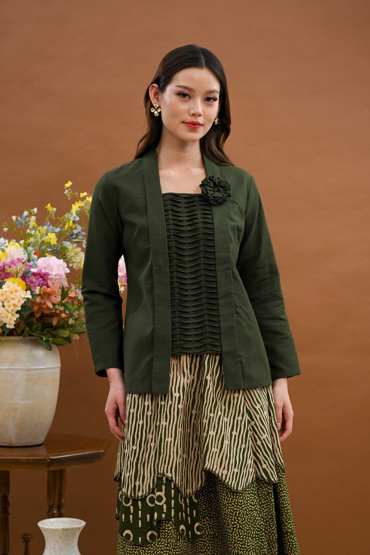 Kebaya Opnaisel Basic Green T5535