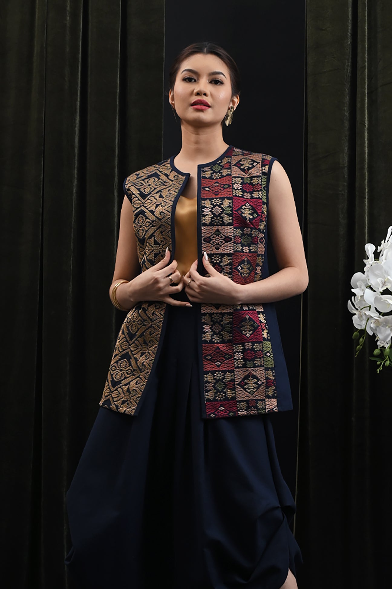 Outer Tumpal Short Suksma T4365