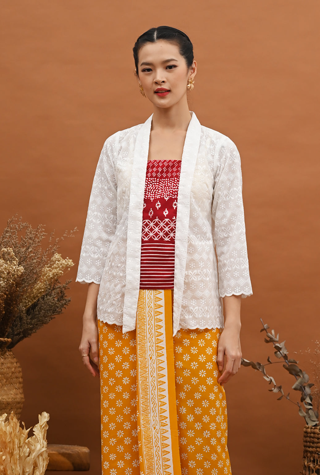 Kebaya Kartini White Garut T2863