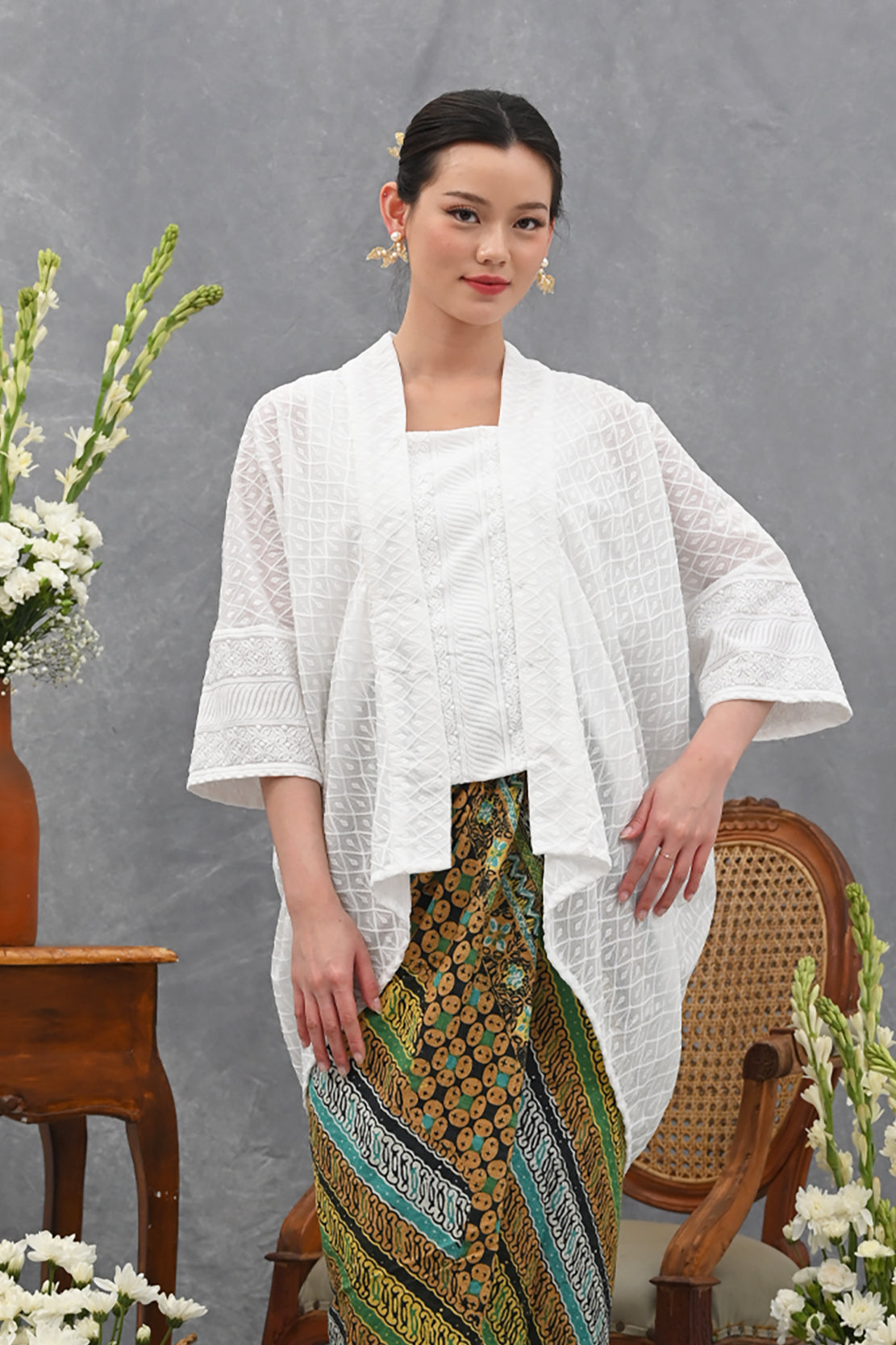 Kusuma Basic White T3988