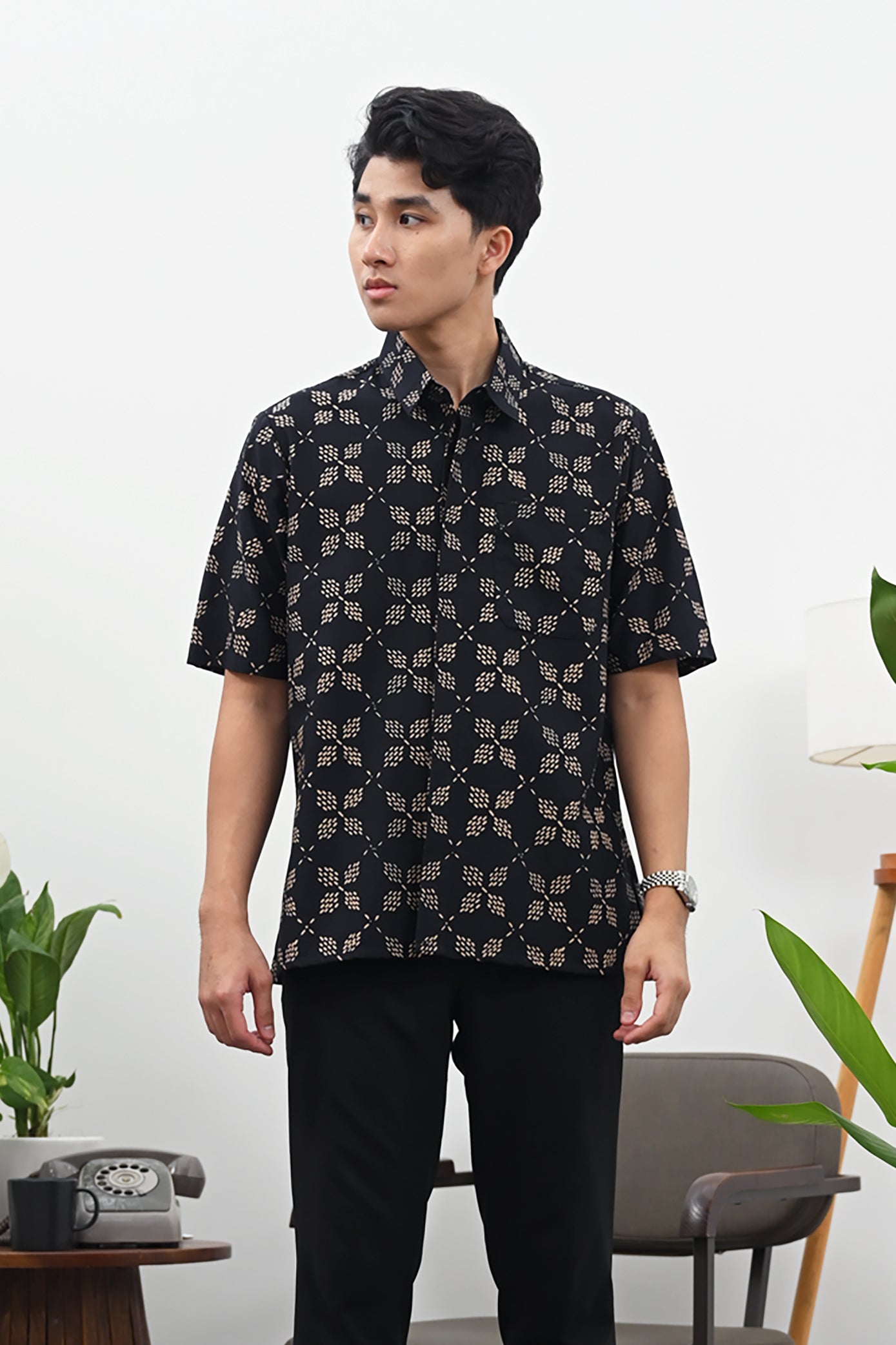 Ajna Garut Short M0317