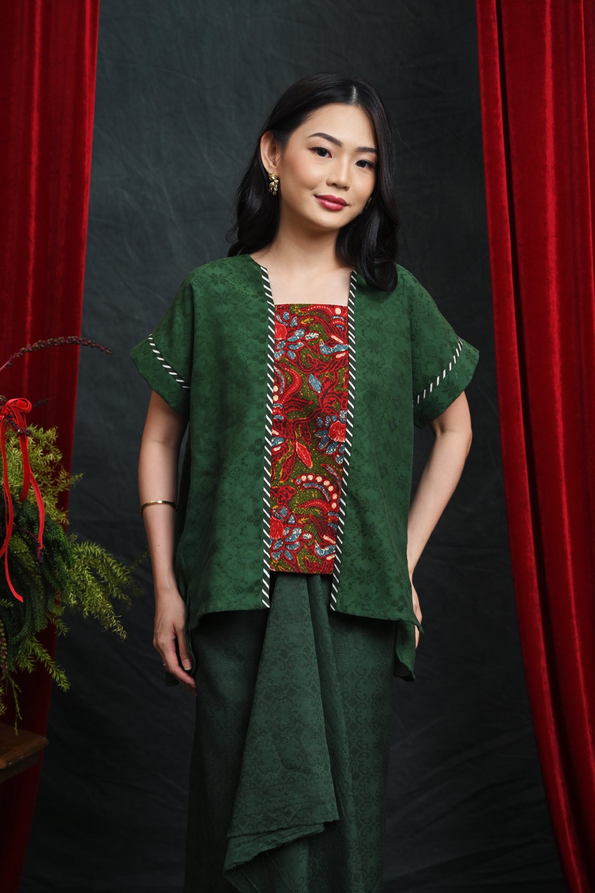 Kebaya Barry Tulis T5190