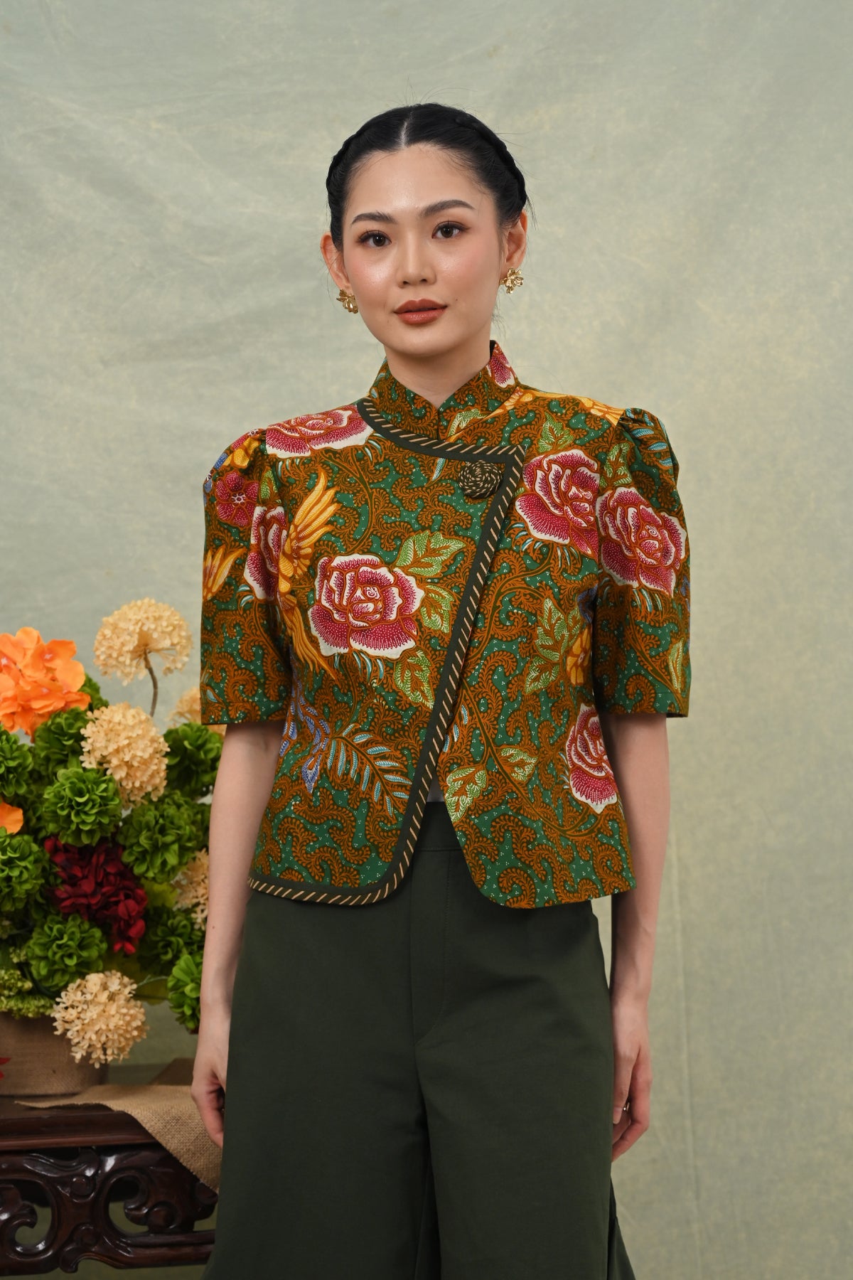 Cahaya Encim Short T6308
