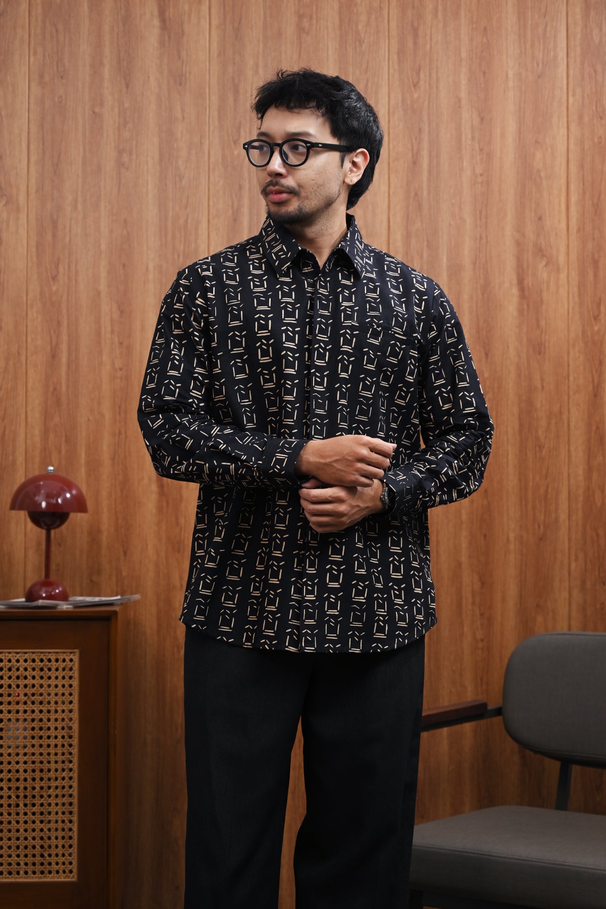 Upsilon Harmoni Black Long L0176