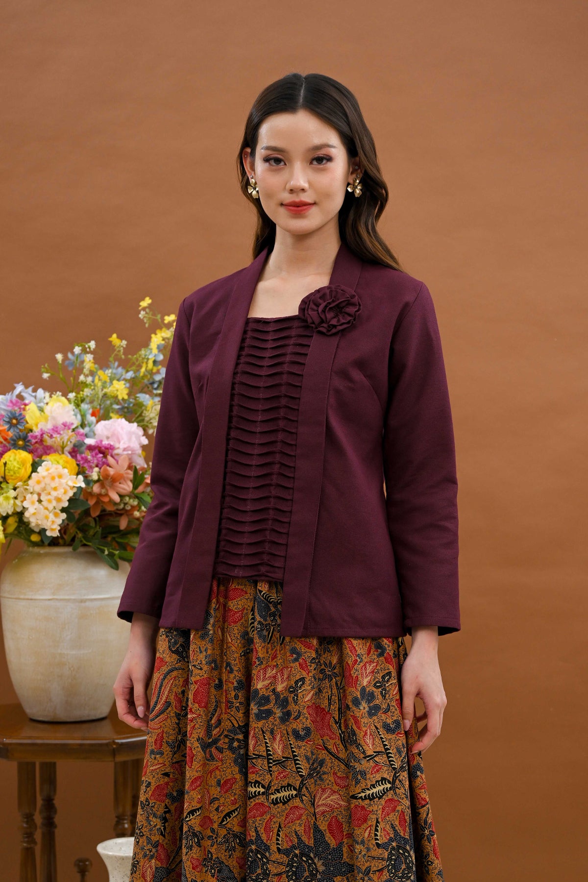 Kebaya Opnaisel Basic Burgundy T5533