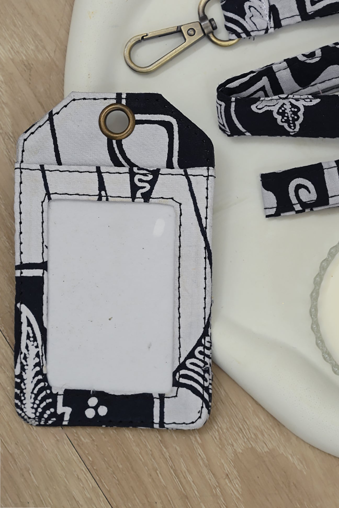 Lanyard Garut Black A0064