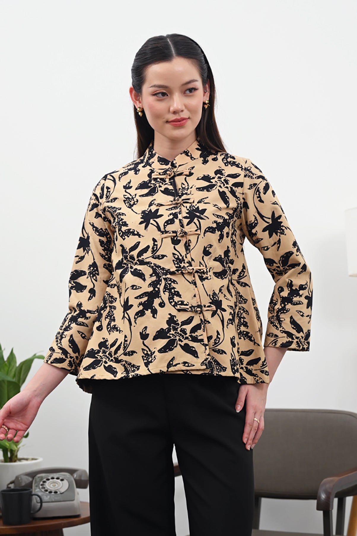 Vivi Wonogiren T4563