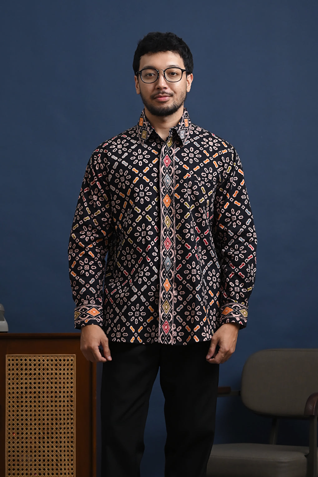 Bayu Wonogiren Black L0147