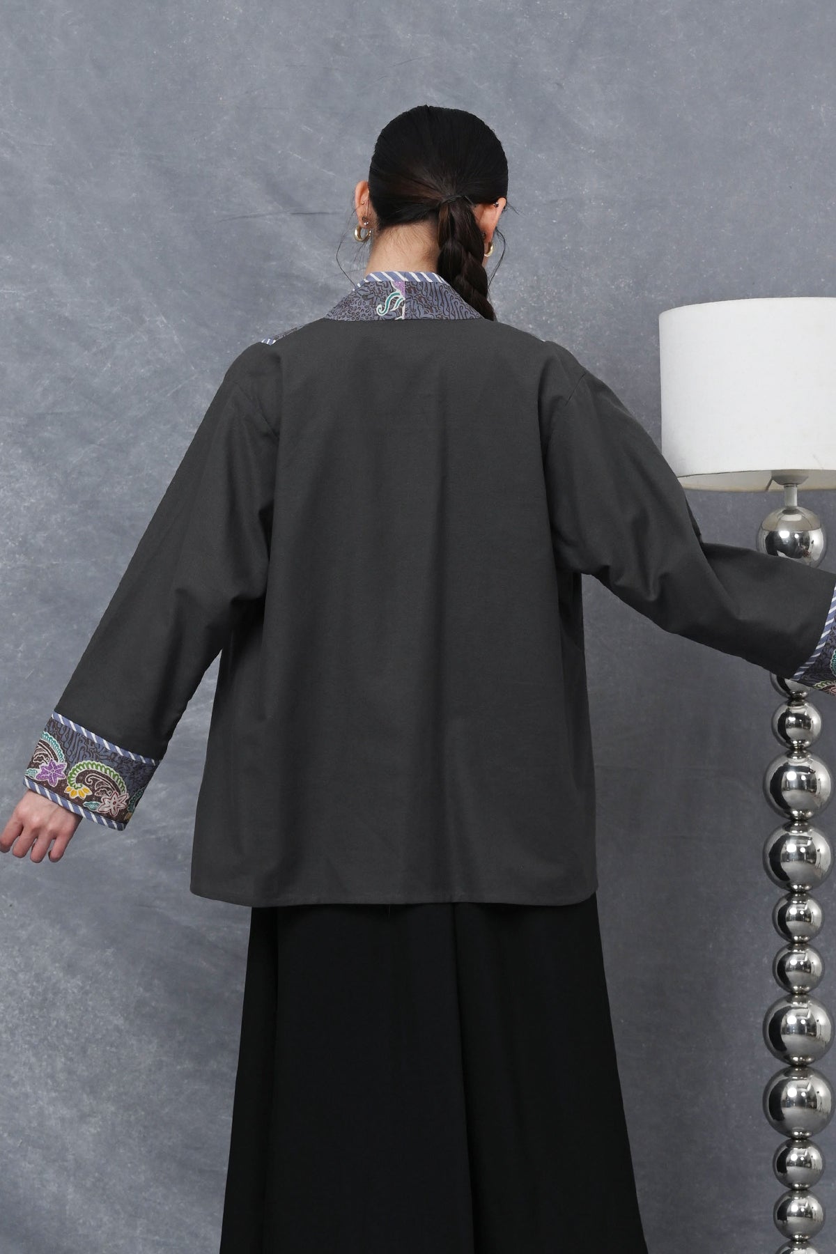 Outer Naru Grey PART0597
