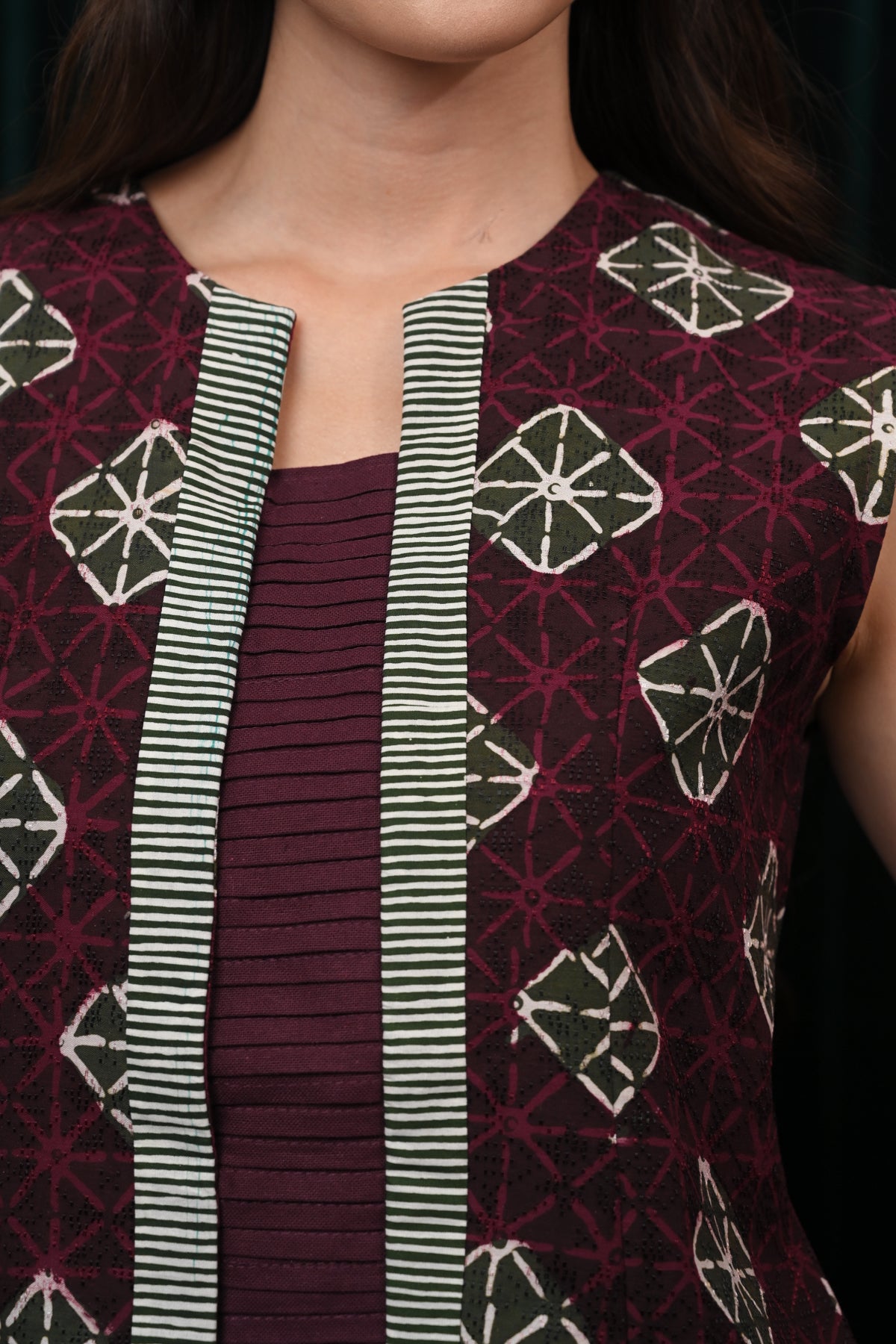 Kebaya Sleeveless Dobi Cirebon T4988