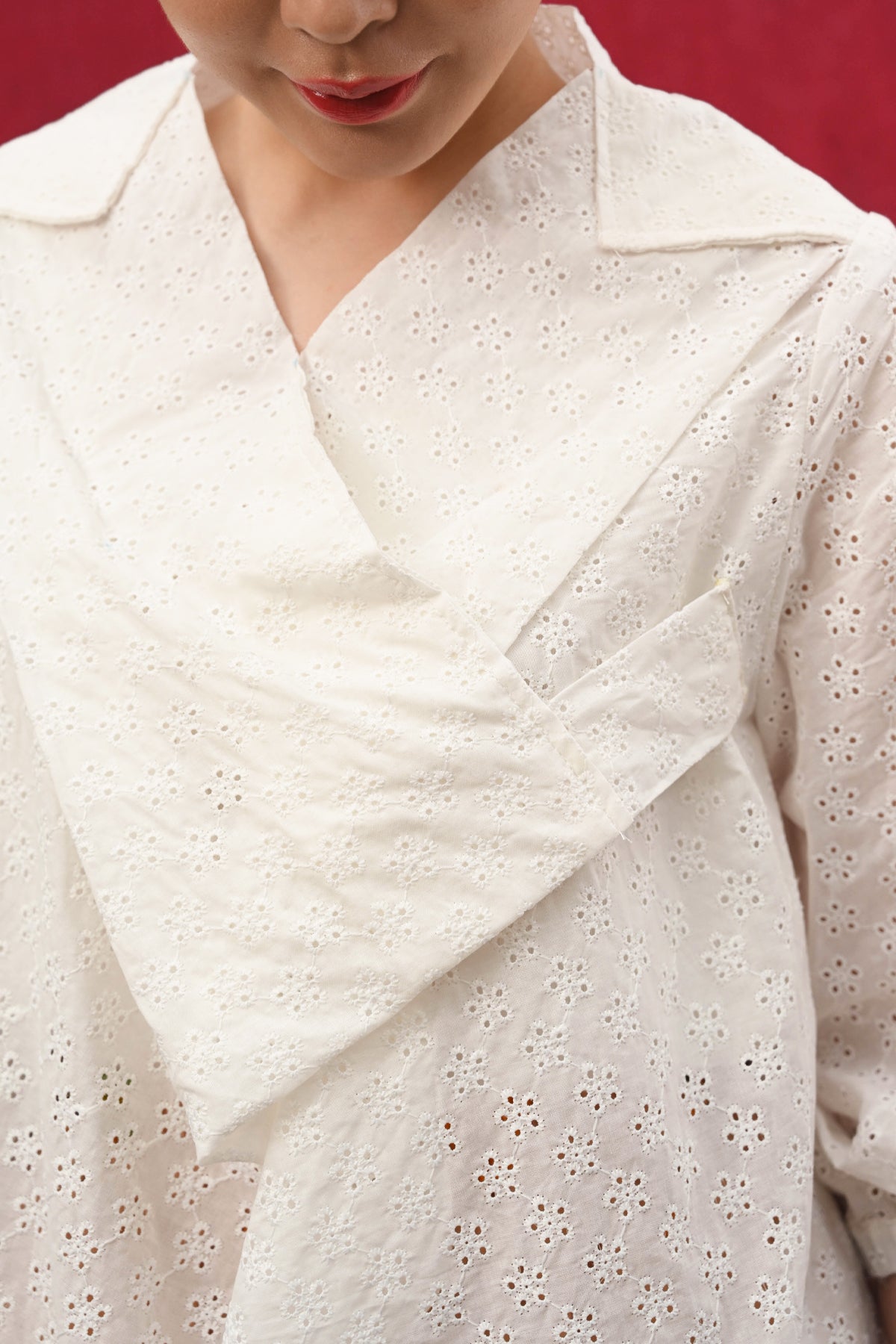 Adia Basic White CNY T5239