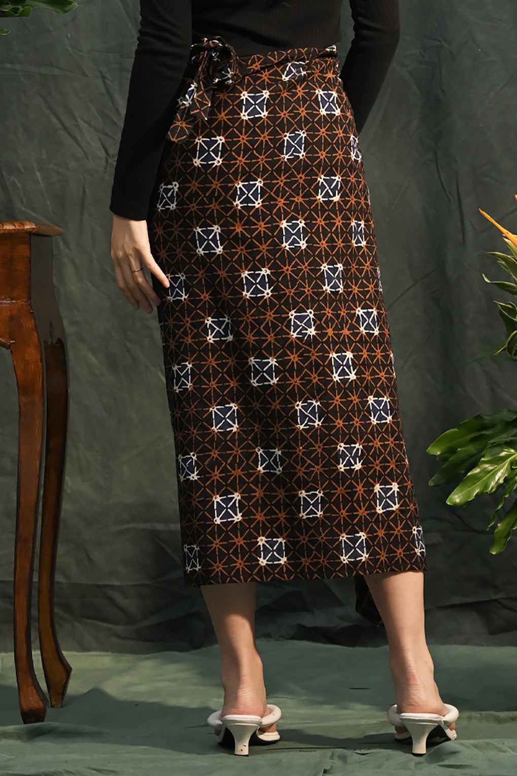 Lilit Dobi Sogan P0234