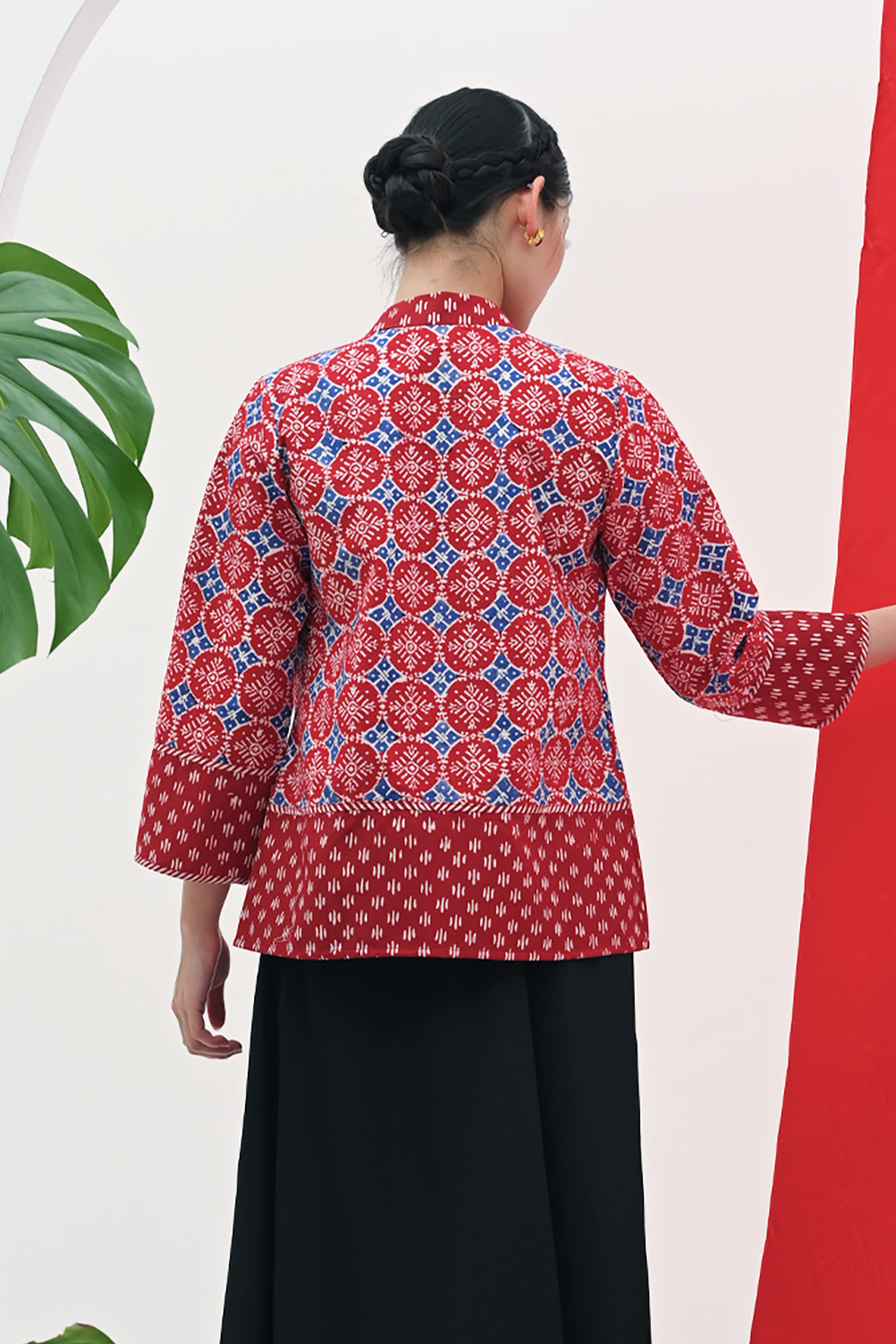 Jenny Jlamprang T3124