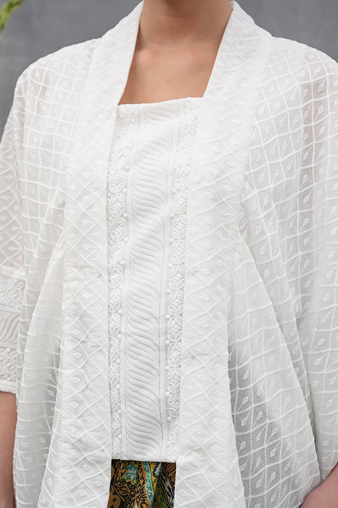 Kusuma Basic White T3988