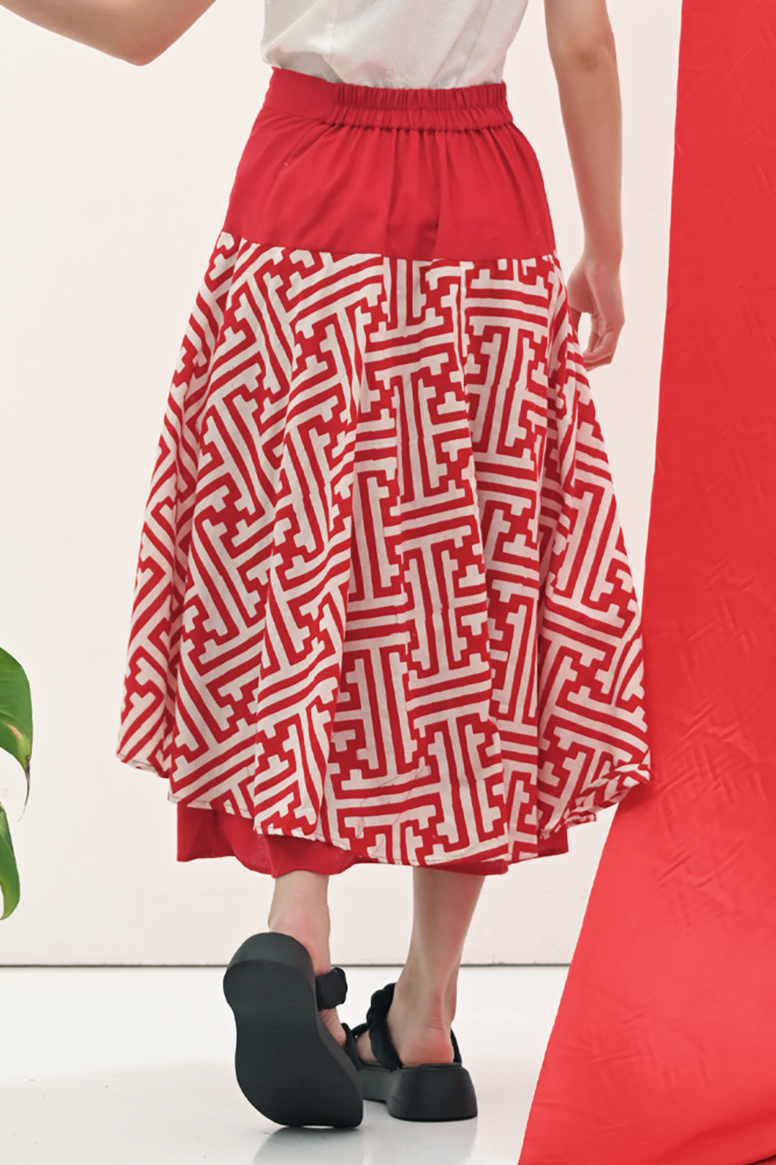 Mahardika Skirt Merah Putih P0227