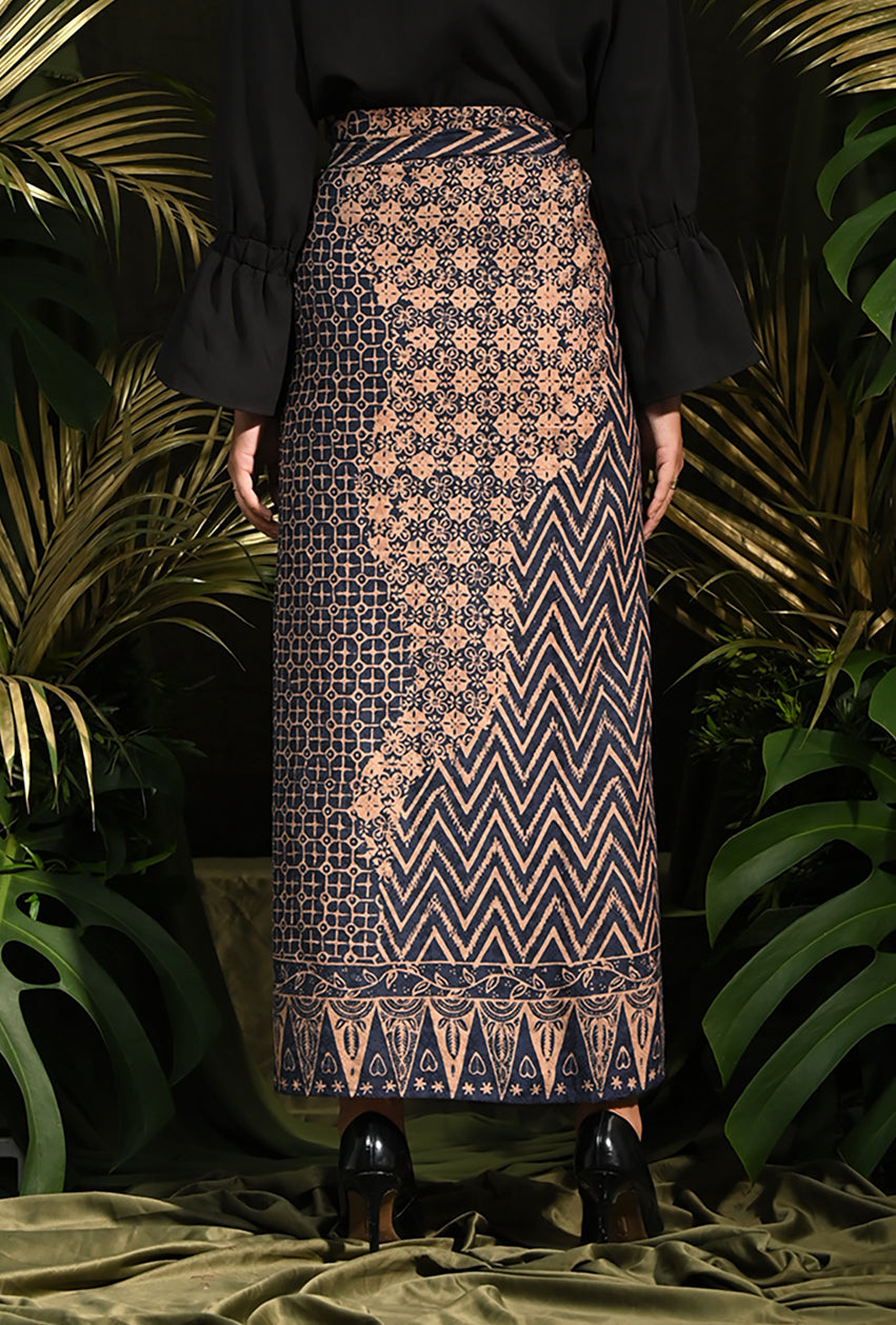 Lilit Donker Rayya Dobi P0203