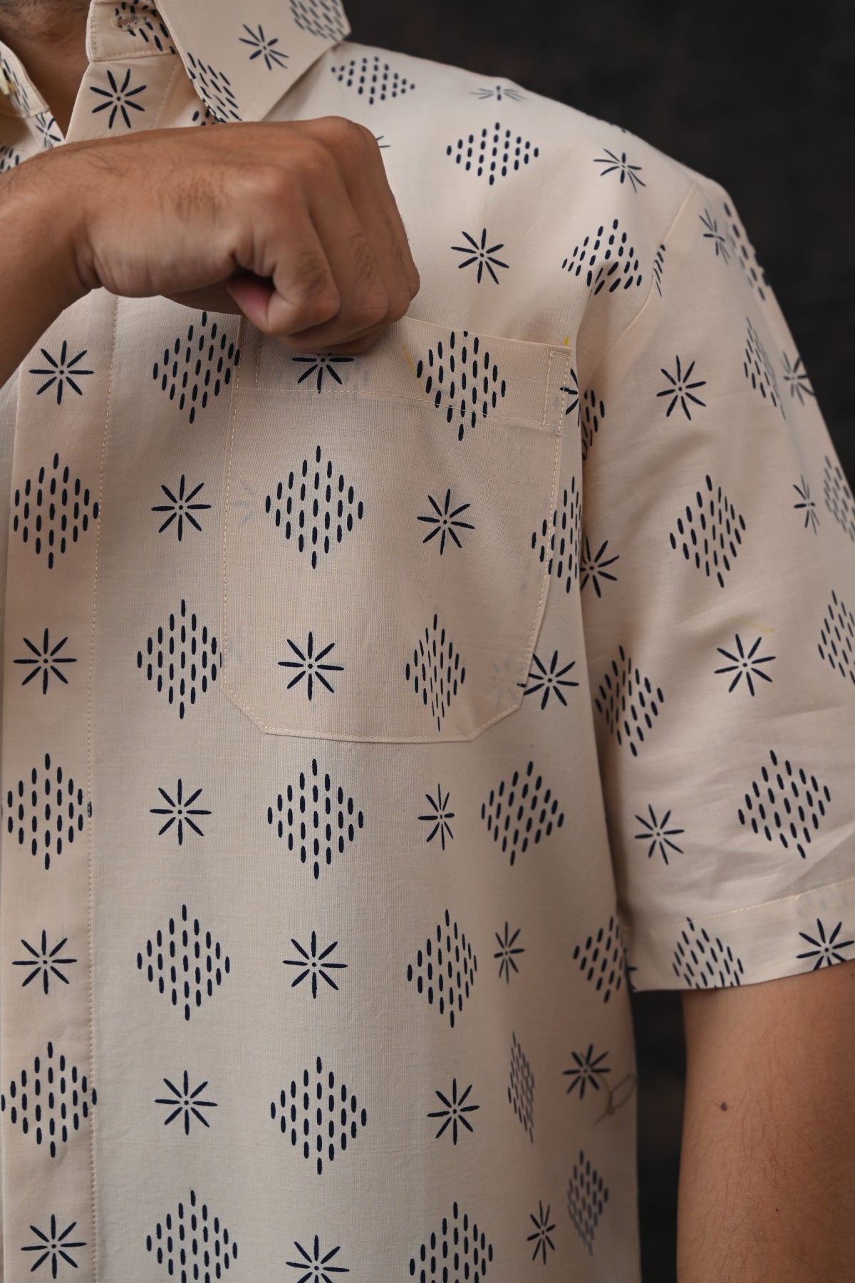 Prava Kontemporer Short M0389