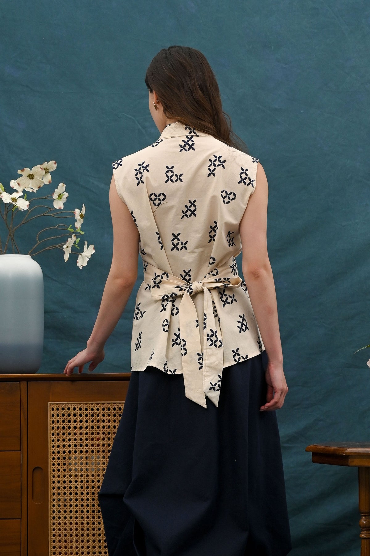 Sora Sleeveless Kontemporer T5811