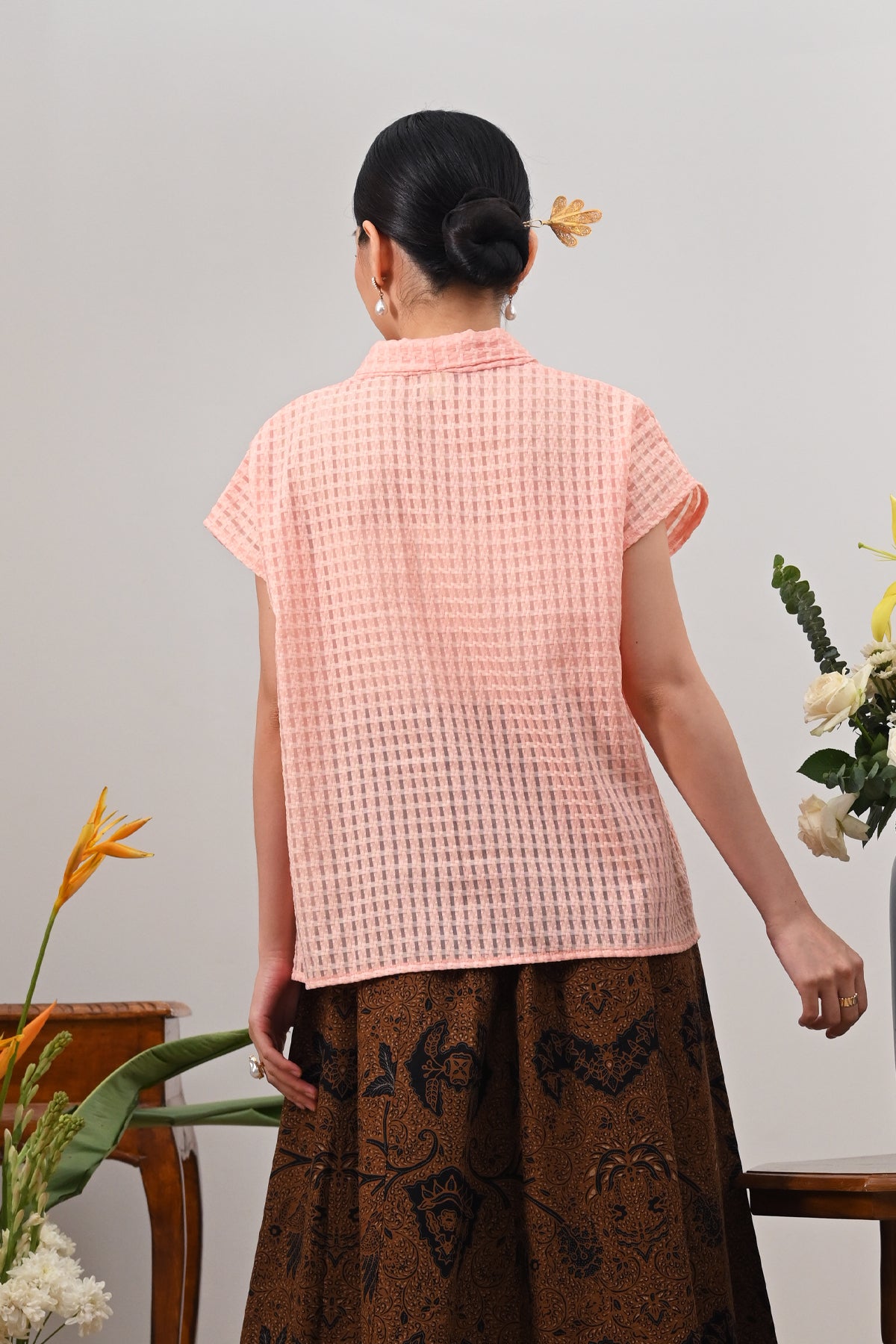 Kebaya Dhini Organza Salmon T5702