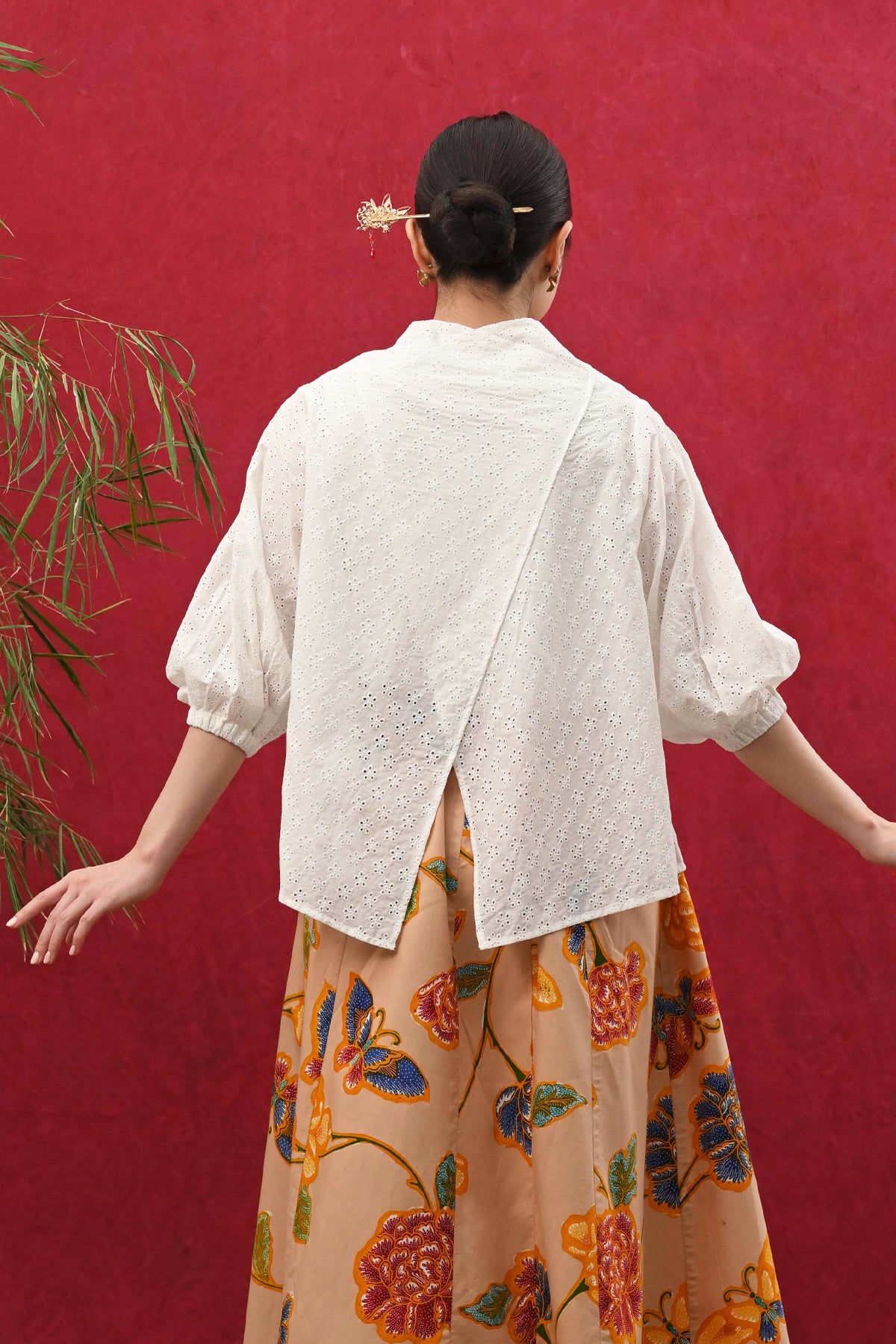 Adia Basic White CNY T5239