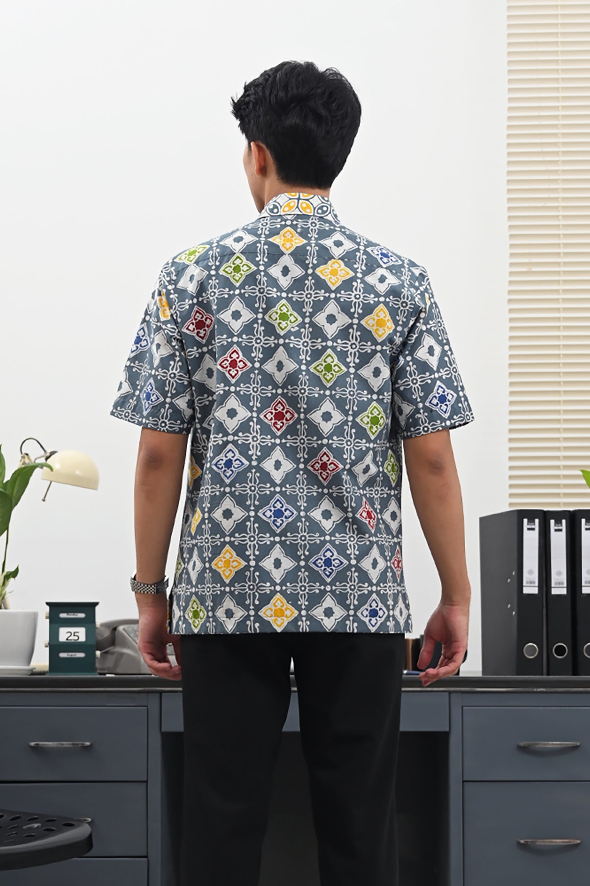 Restu Wonogiren Short M0321