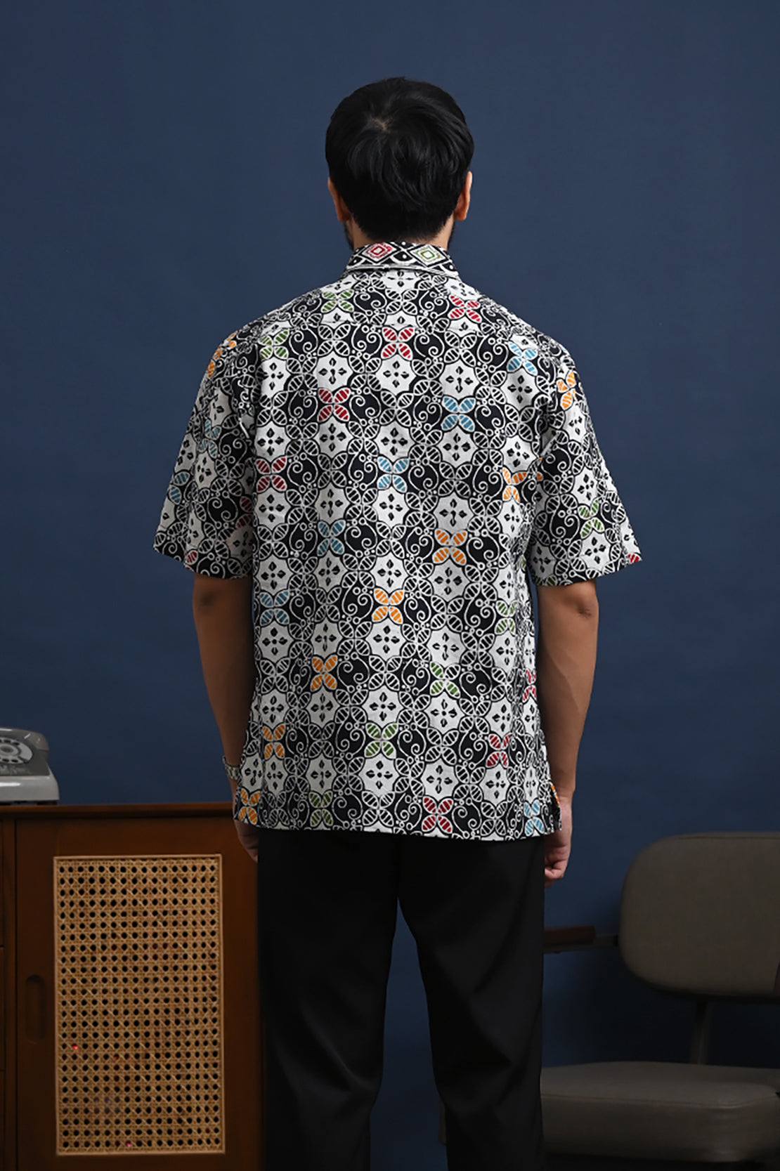 Banawa Wonogiren Black Short M0288