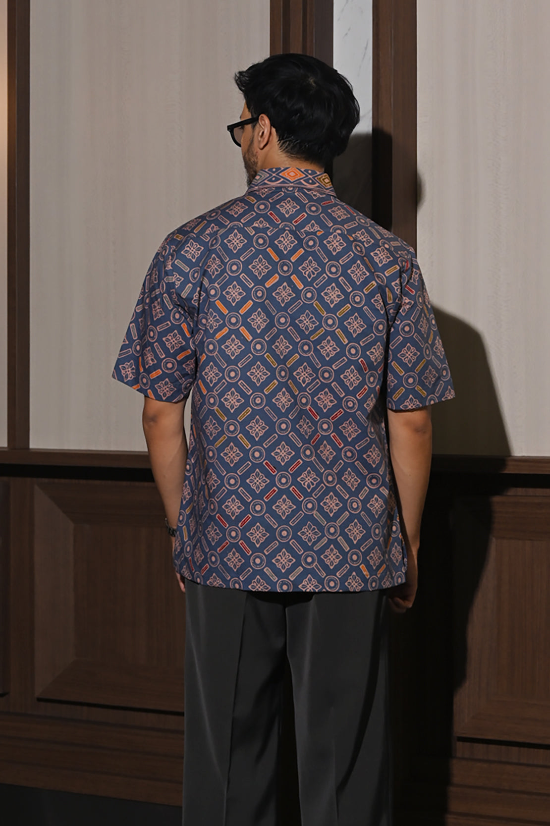 Banara Wonogiren Blue Short M0294