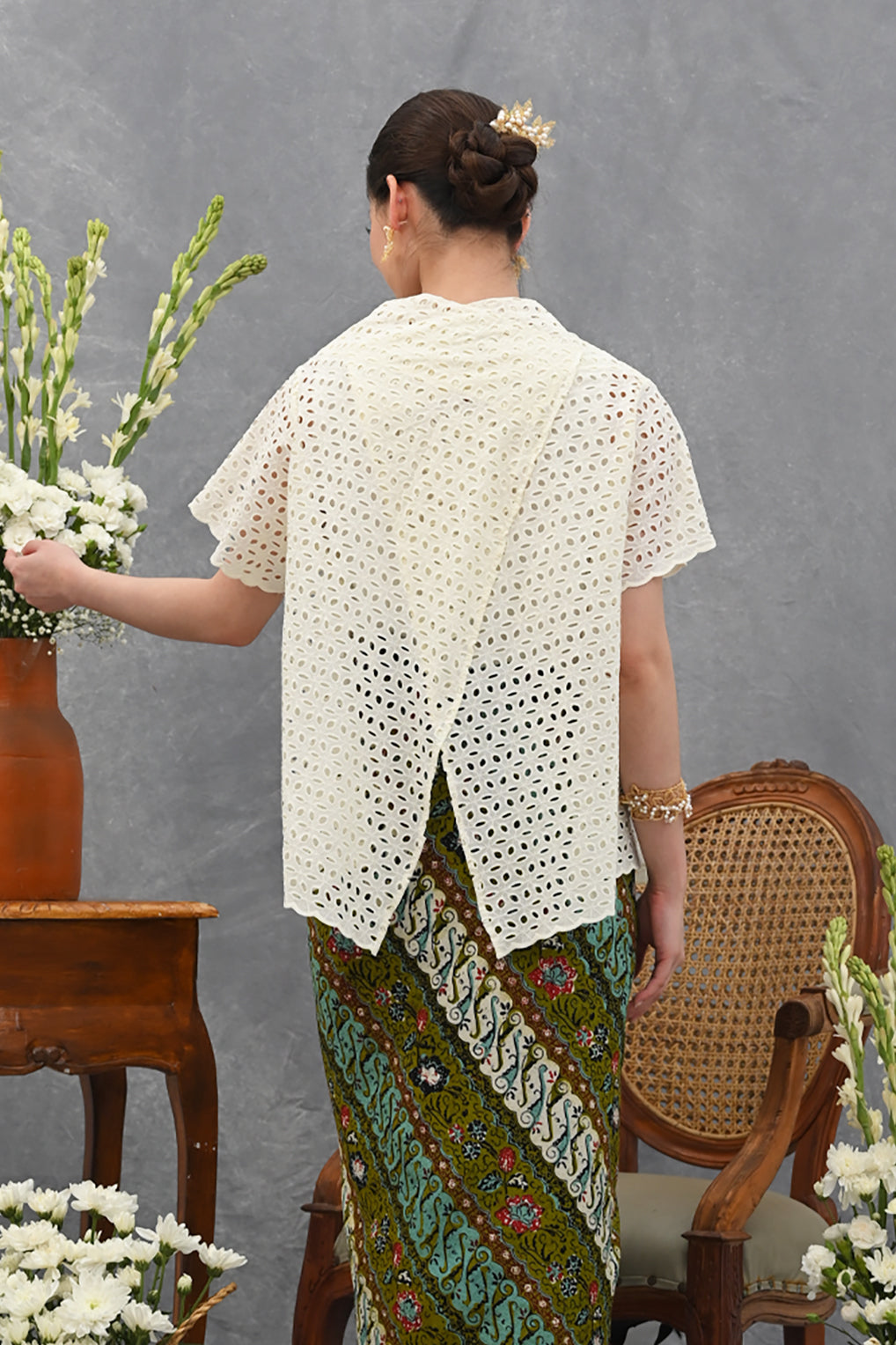 Adia Basic White T3994