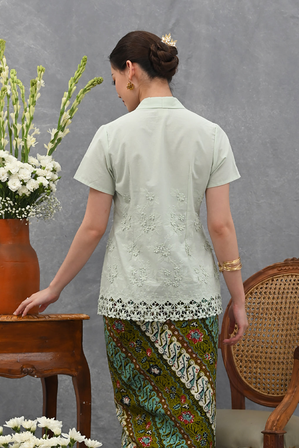 Kebaya Short Basic Green T4041