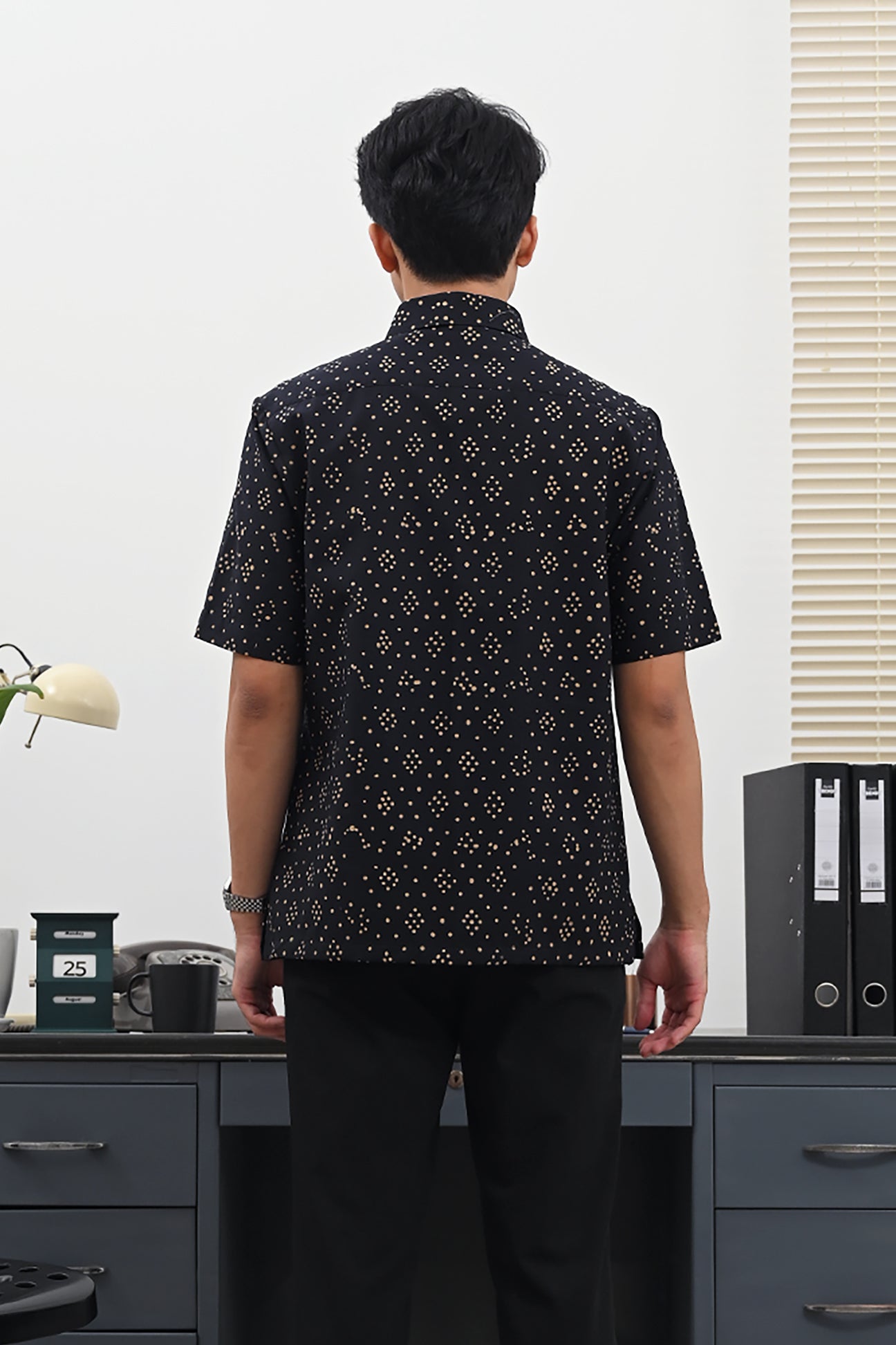 Adhikari Garut Black M0335