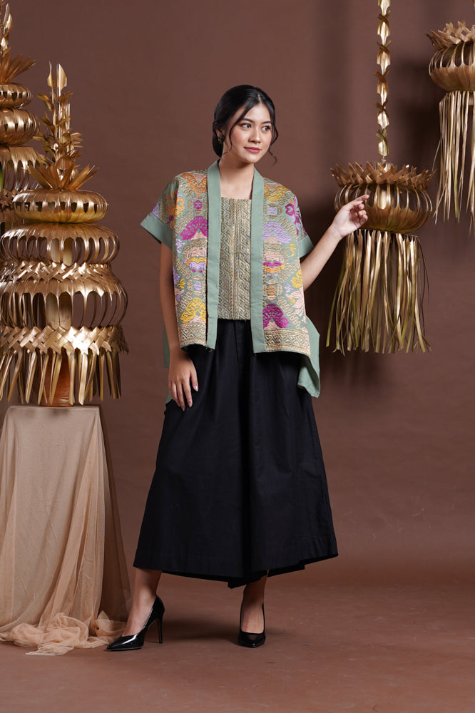 Kebaya Mampang Suksma Bali T2586