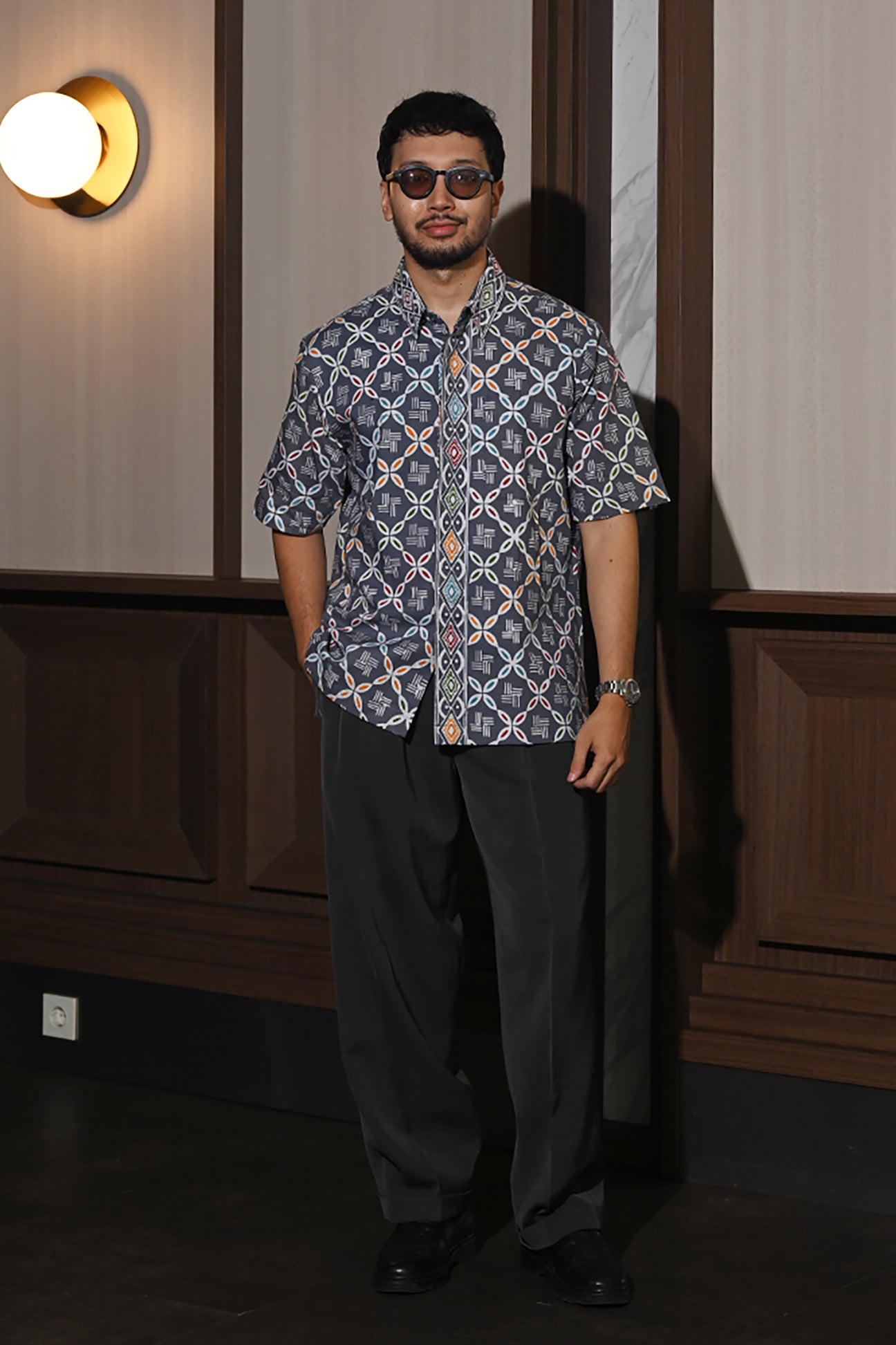 Banara Wonogiren Grey Short M0286