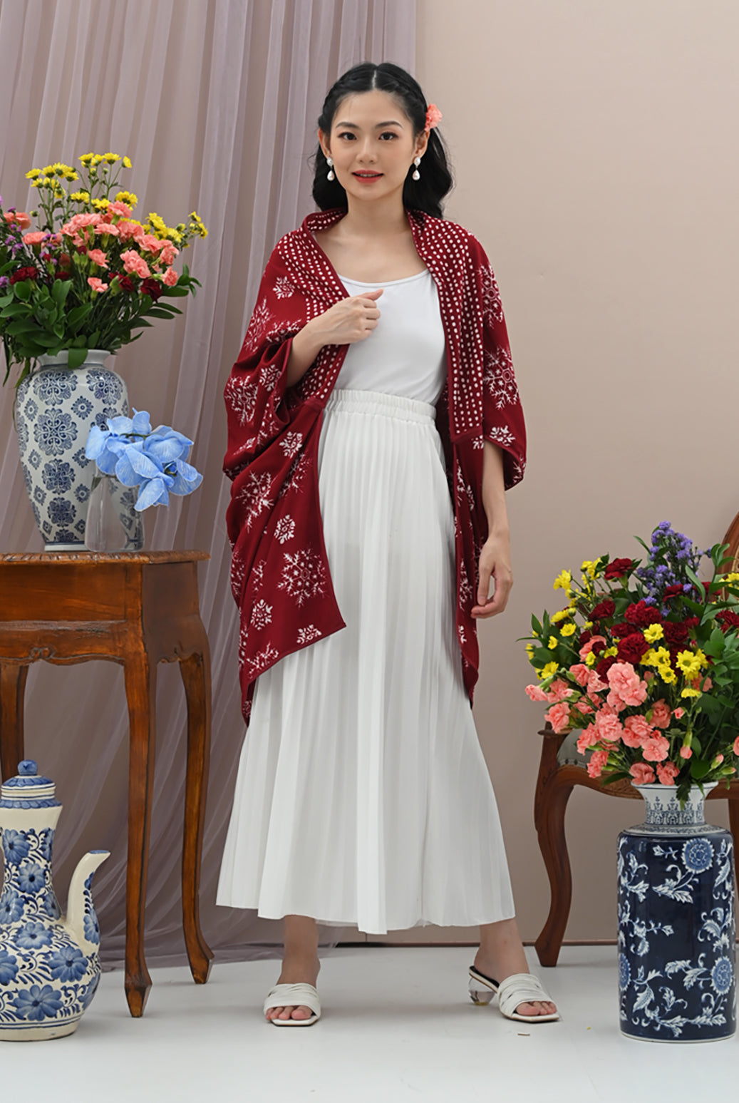 Noel Outer Rayon Red T2623