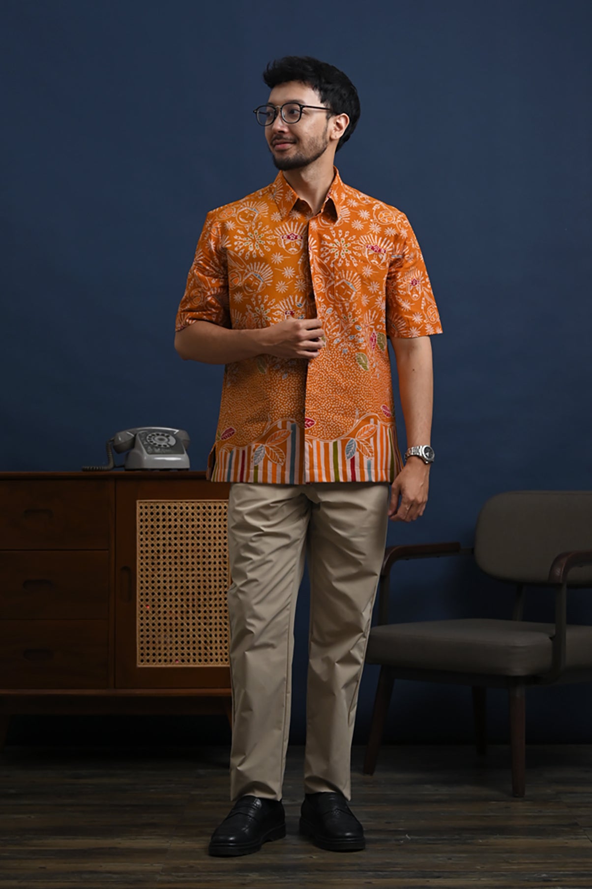 Betawi Orange Short M0300