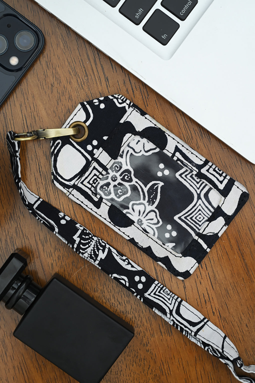 Lanyard Garut Black A0064