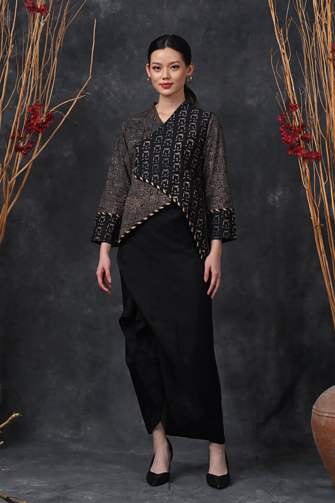 Saskia Garut Cemani T4818