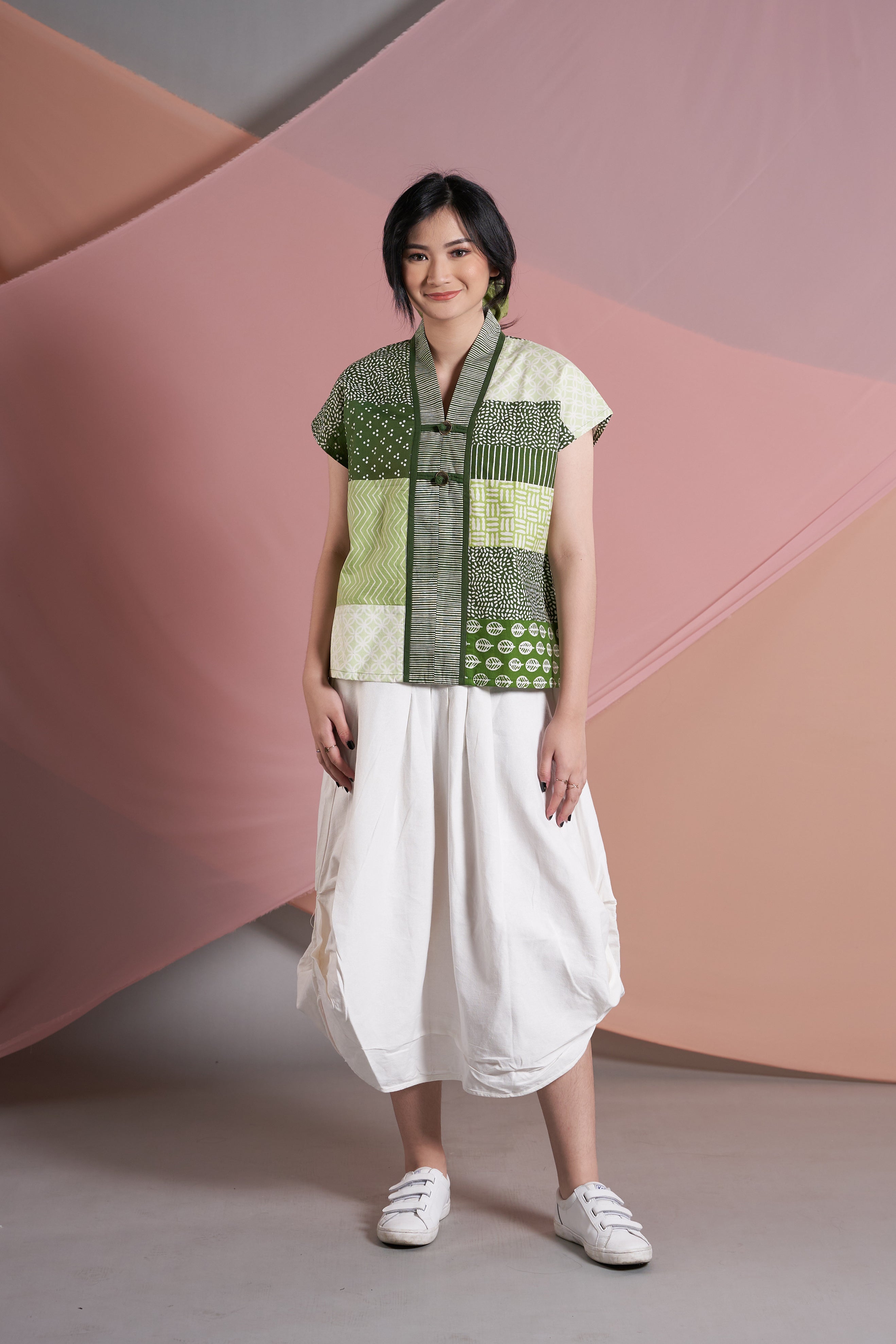 Dhini Green PART of Rona PART0027