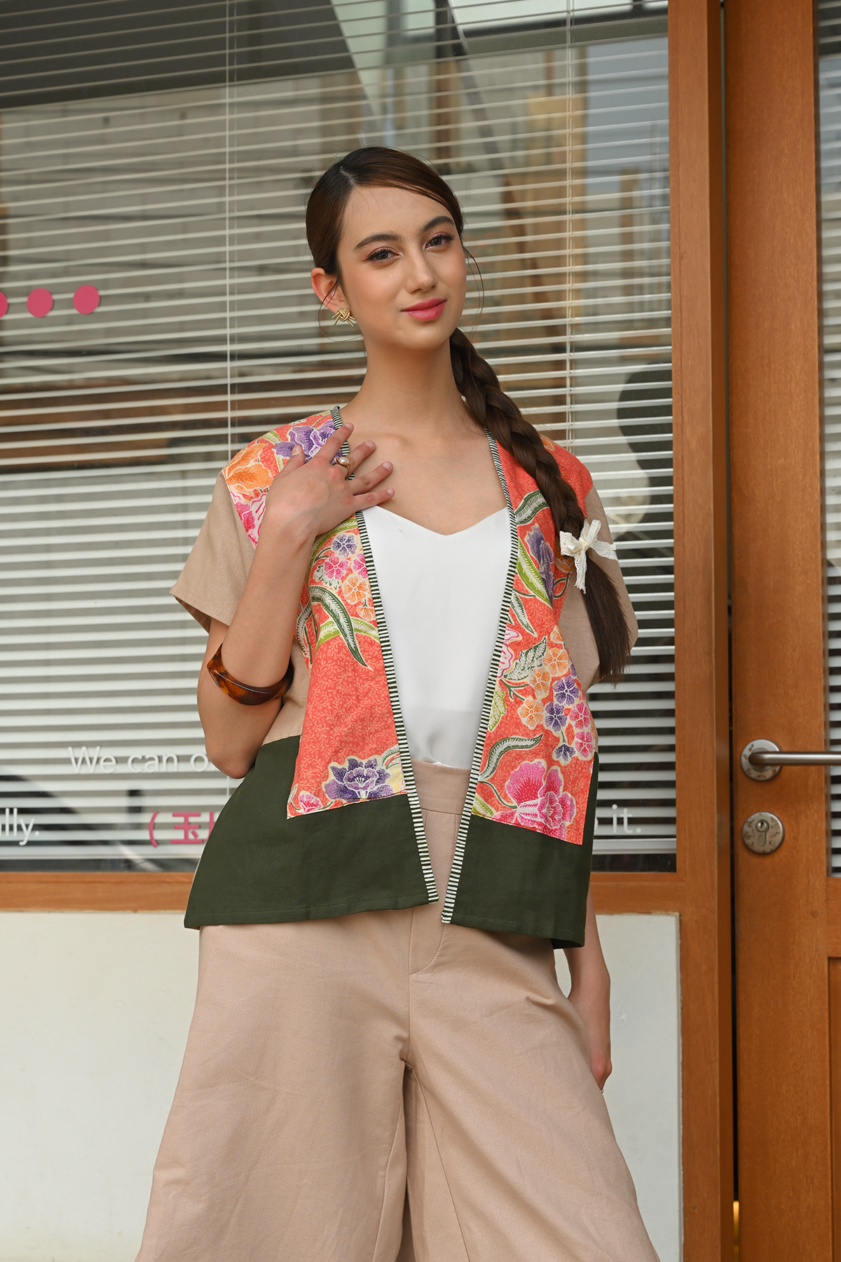 Daira Encim Brown PART0534