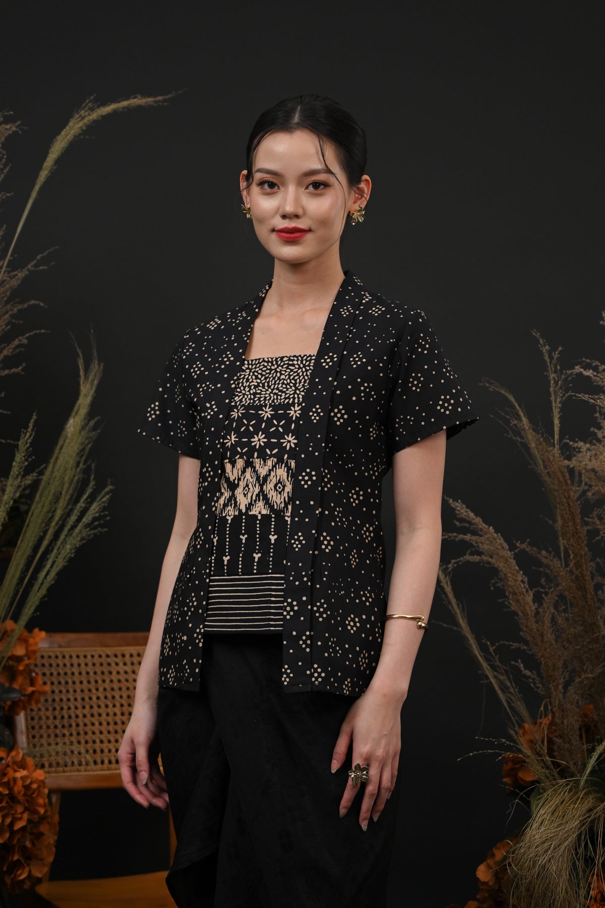 Kebaya Short Garut Cemani T6181