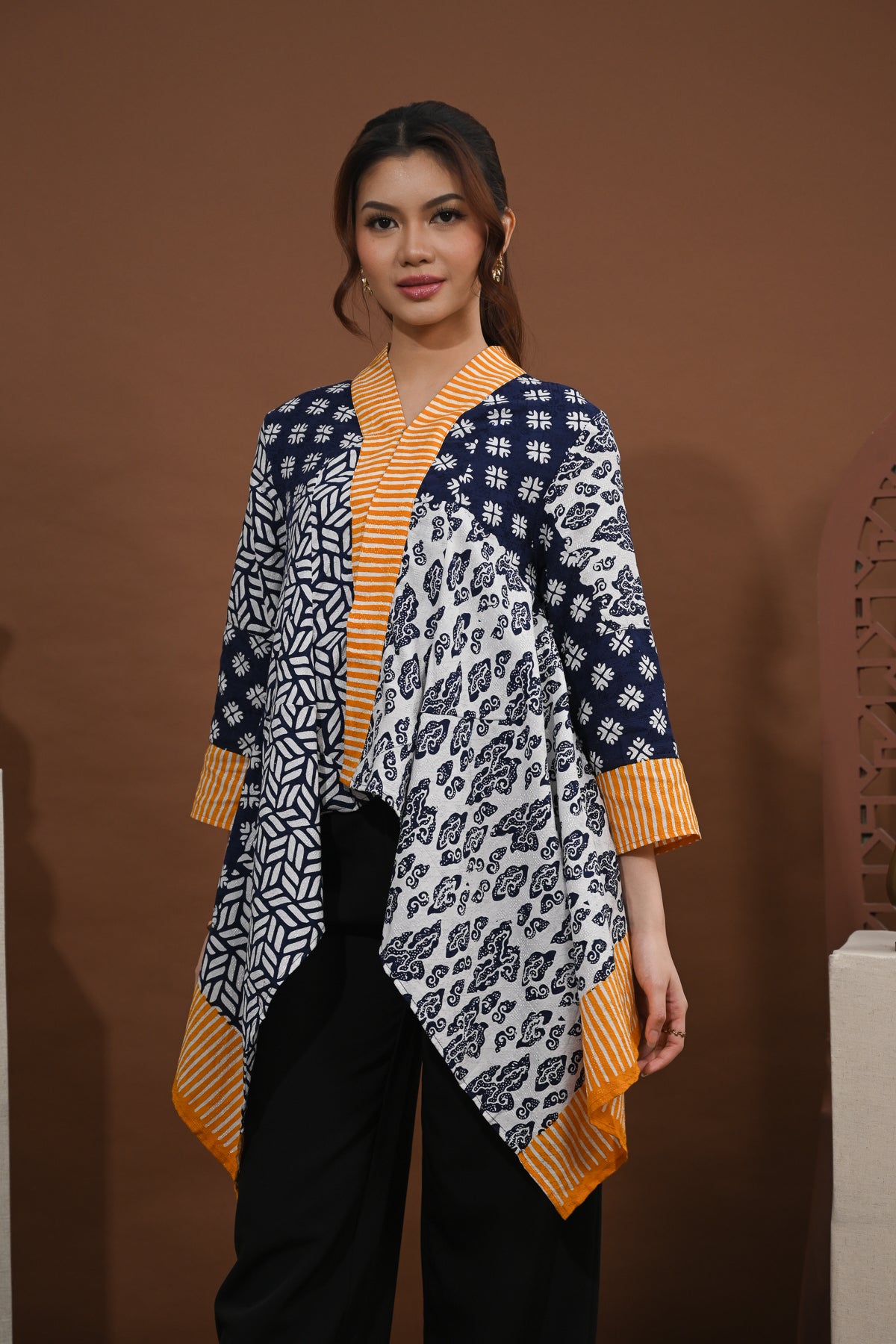Elena Dobi Cirebon T5503