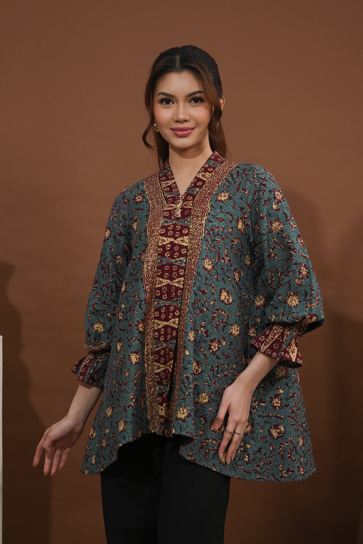 Alesha Dobi Sembagi T5546