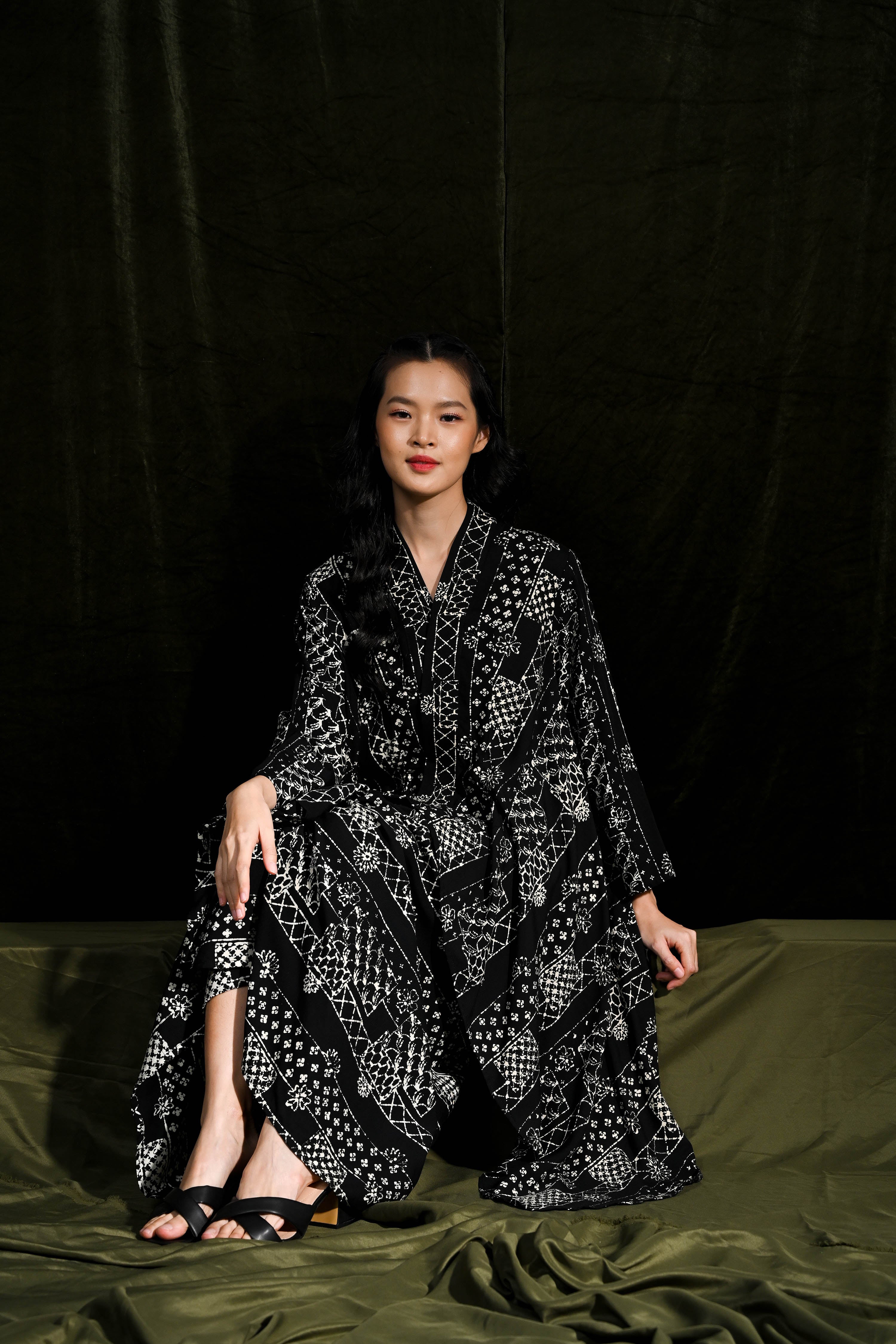 Elena Rayon Rayya Black T2838