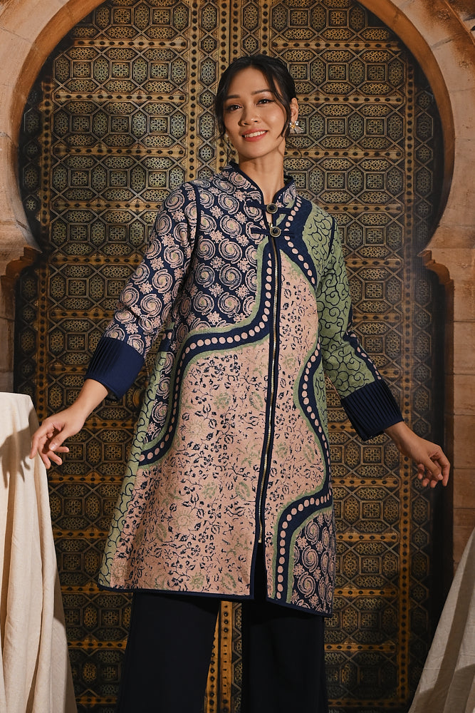 Cindy Dobi Rayya D0464