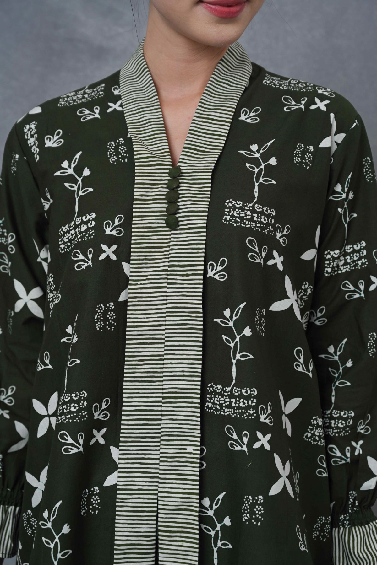 Alesha Garut T6053