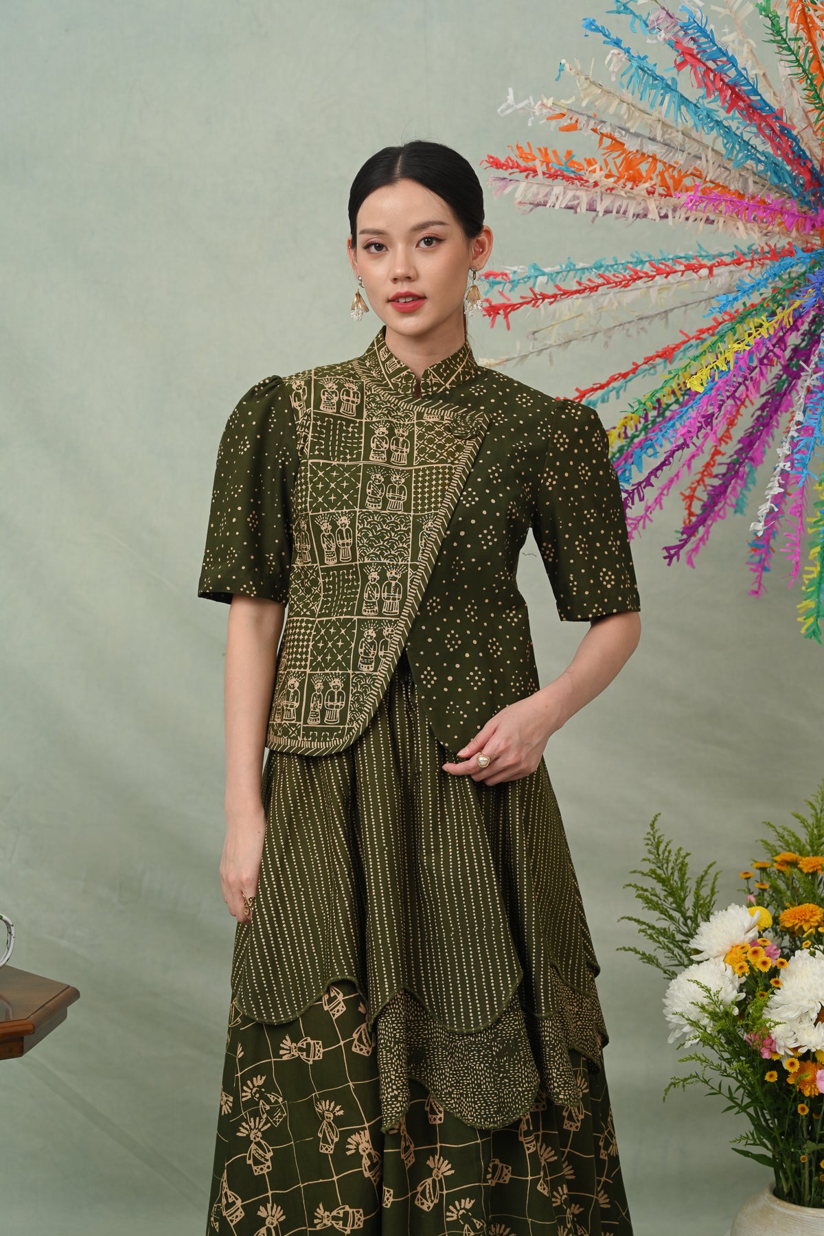 Cahaya Short Garut Betawi T5852