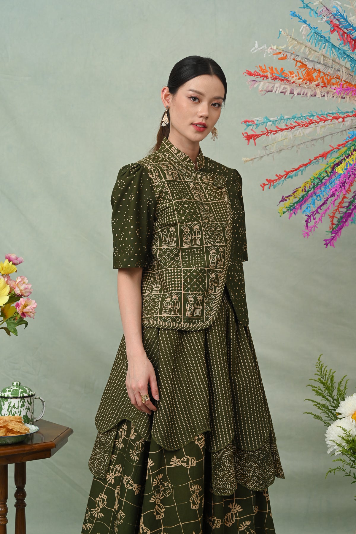 Cahaya Short Garut Betawi T5852