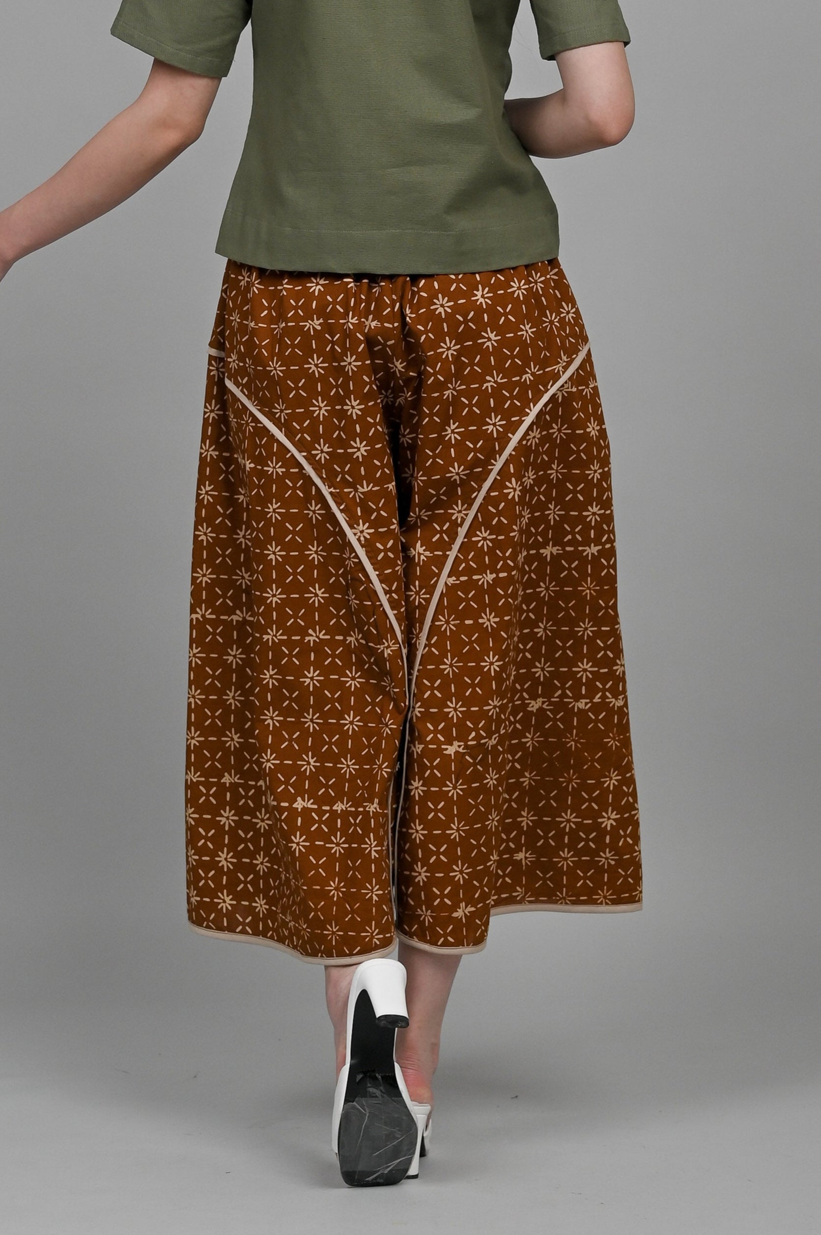 Jenggala Garut Brown P0366