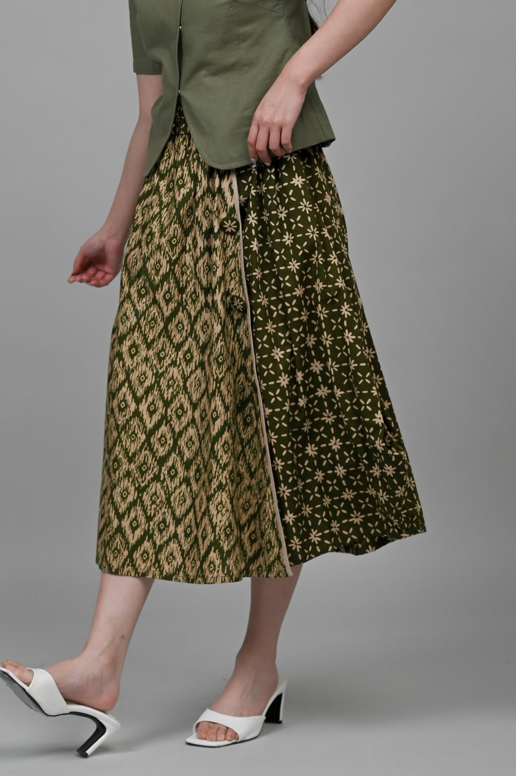 Santhi Garut Green P0347