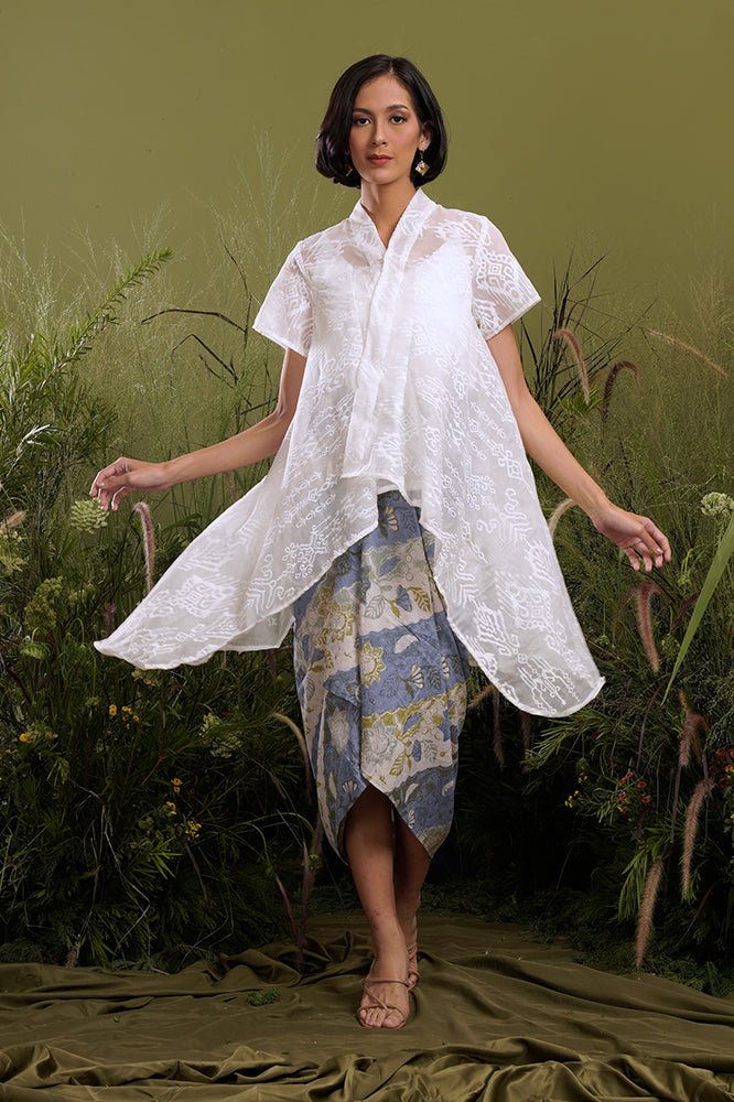 Elena Organza White Short T2126